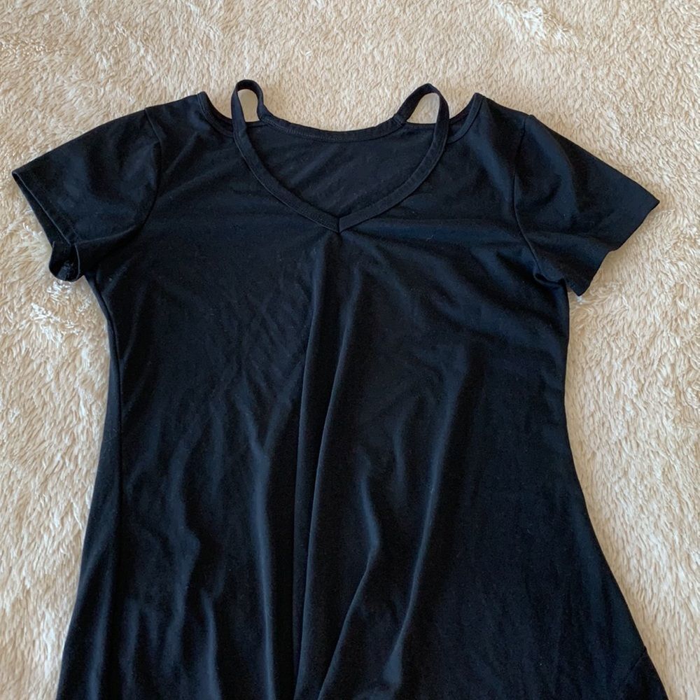 Black cold shoulder T shirt dress - Picture 9 of 16